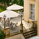 Schloss Und Gut Hotel Liebenberg