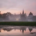 Schloss Und Gut Hotel Liebenberg