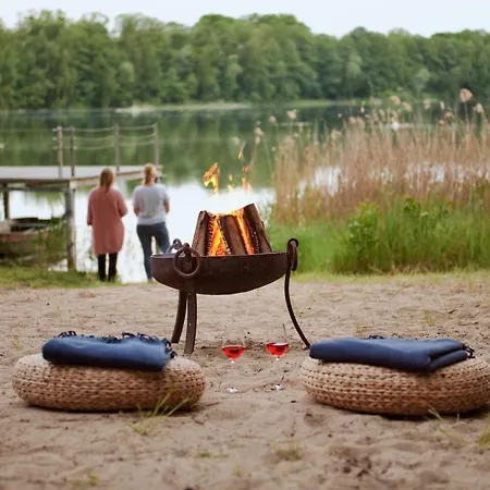 Schloss Und Gut 호텔 4*