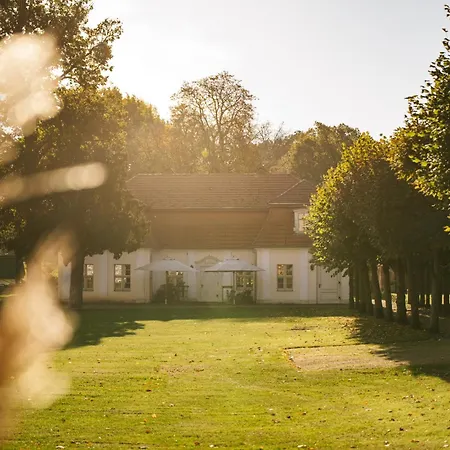 فندق Schloss Und Gut Liebenberg