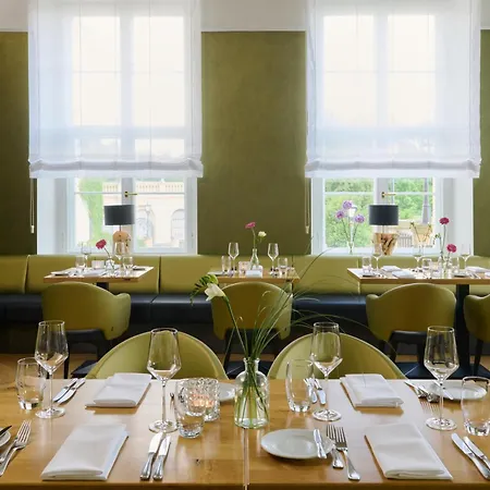Schloss Und Gut 4* Liebenberg