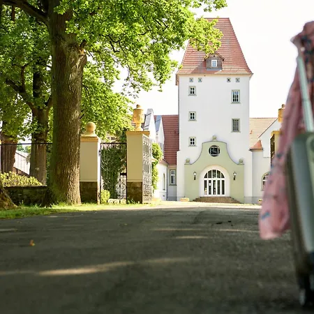 Schloss Und Gut فندق 4*