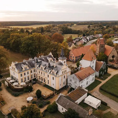 Szálloda Schloss Und Gut 4*