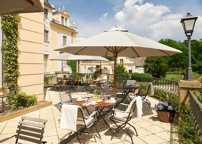 Schloss Und Gut Szálloda 4*