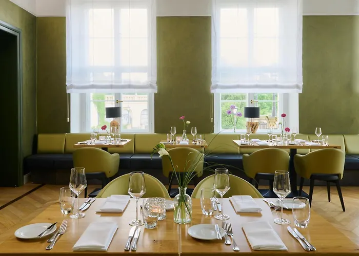 Schloss Und Gut 4* Liebenberg