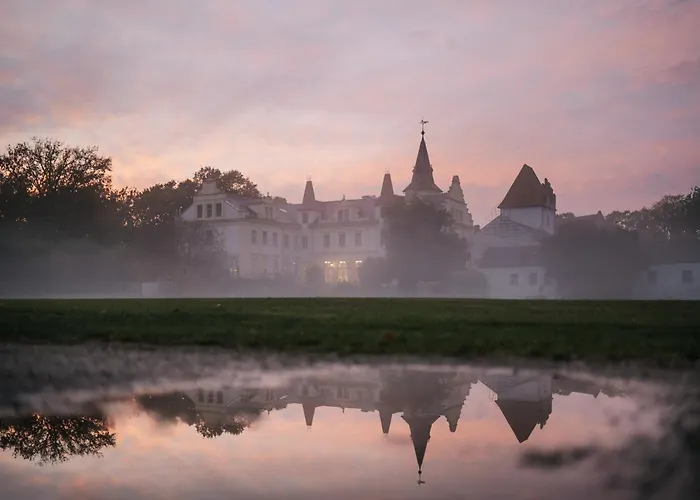 Schloss Und Gut Szálloda Liebenberg