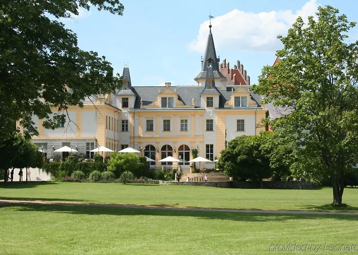 Schloss Und Gut Szálloda Liebenberg