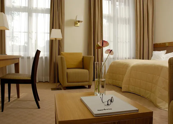 Schloss Und Gut فندق 4*