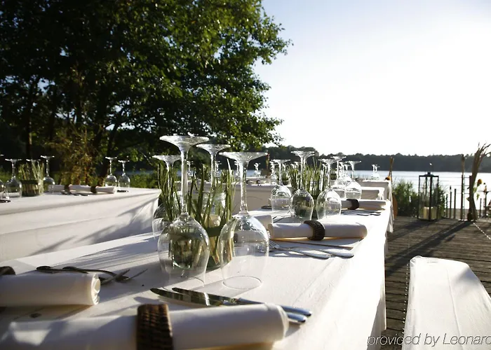 Schloss Und Gut Szálloda