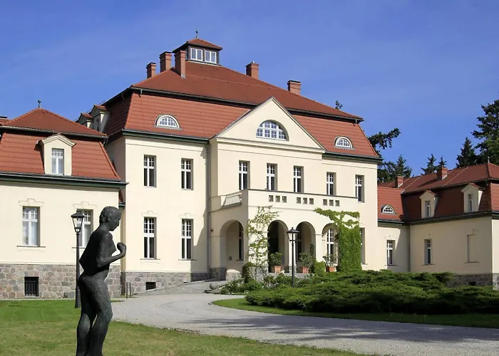 Schloss Und Gut 4* Liebenberg